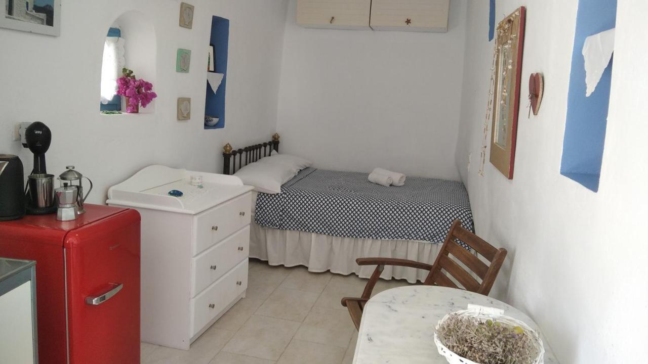 Traditional Renovated House In The Centre Of Anafi Exteriér fotografie