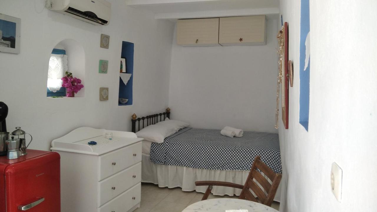 Traditional Renovated House In The Centre Of Anafi Exteriér fotografie