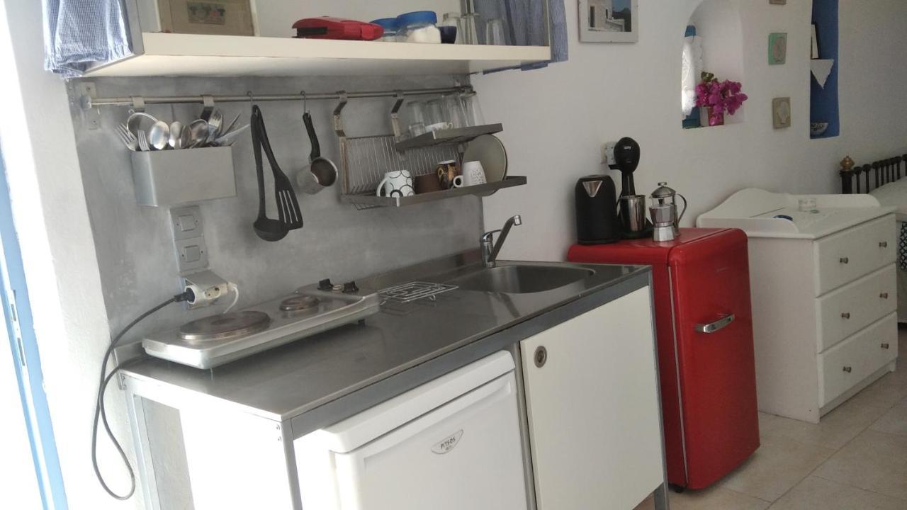 Traditional Renovated House In The Centre Of Anafi Exteriér fotografie